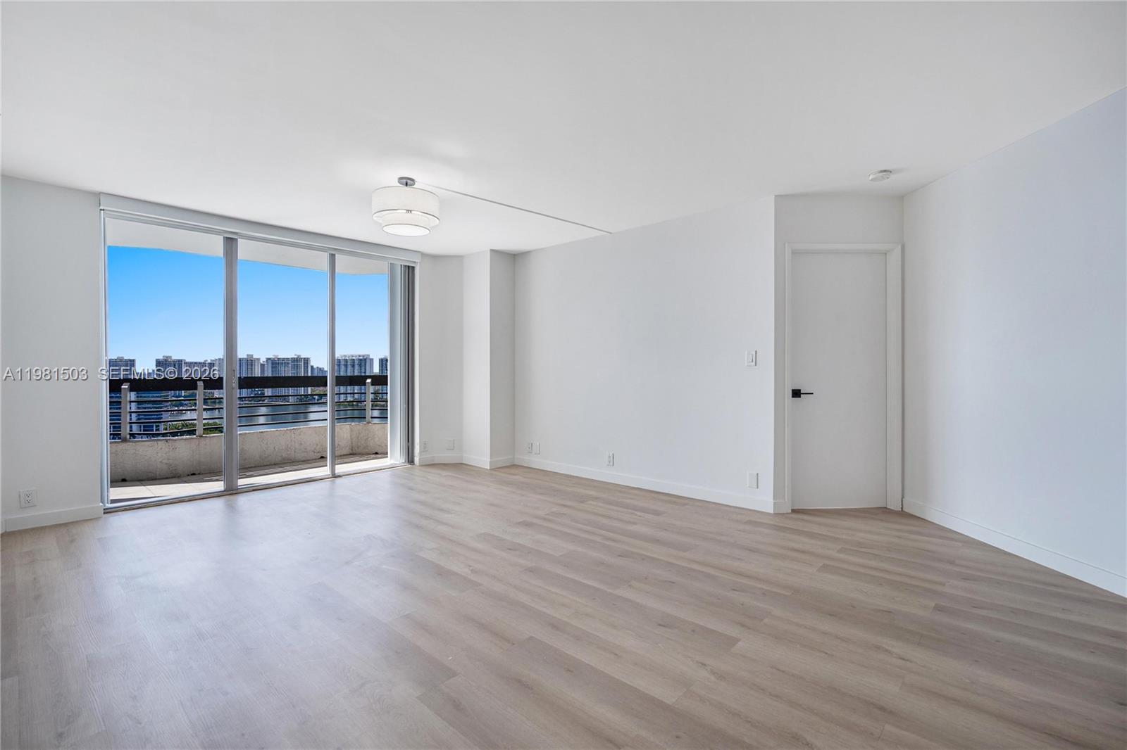 MYSTIC POINTE CONDO NO TH - Residential