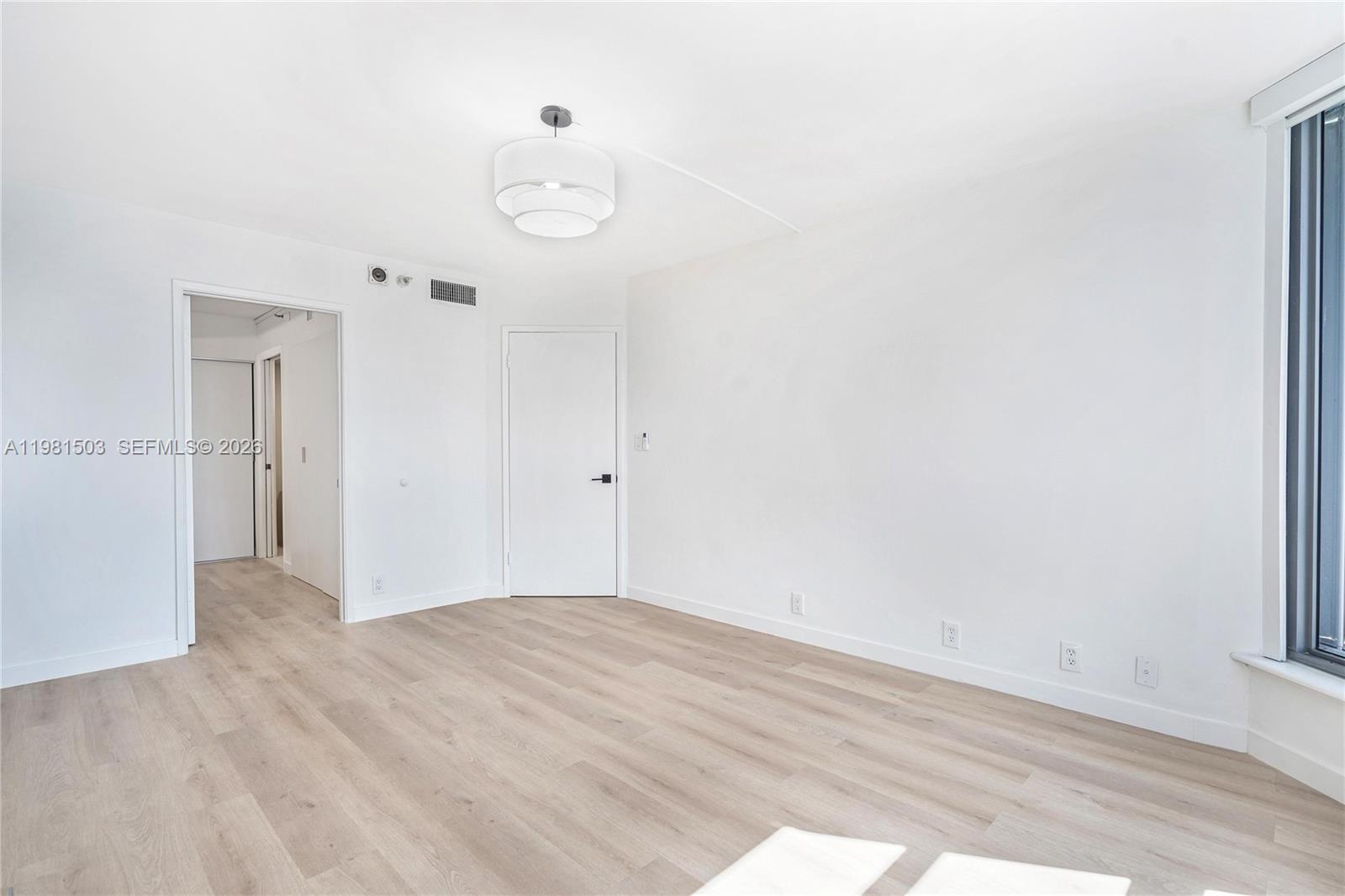 MYSTIC POINTE CONDO NO TH - Residential