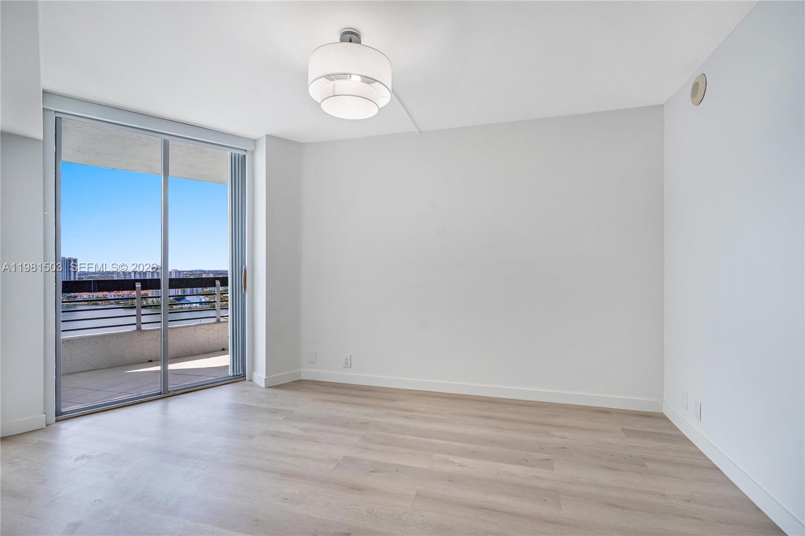 MYSTIC POINTE CONDO NO TH - Residential