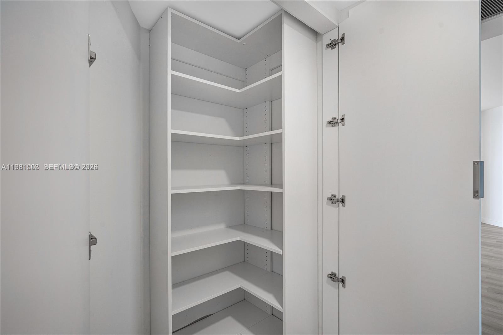 MYSTIC POINTE CONDO NO TH - Residential