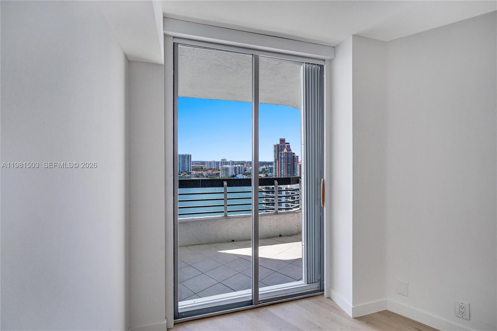 MYSTIC POINTE CONDO NO TH - Residential