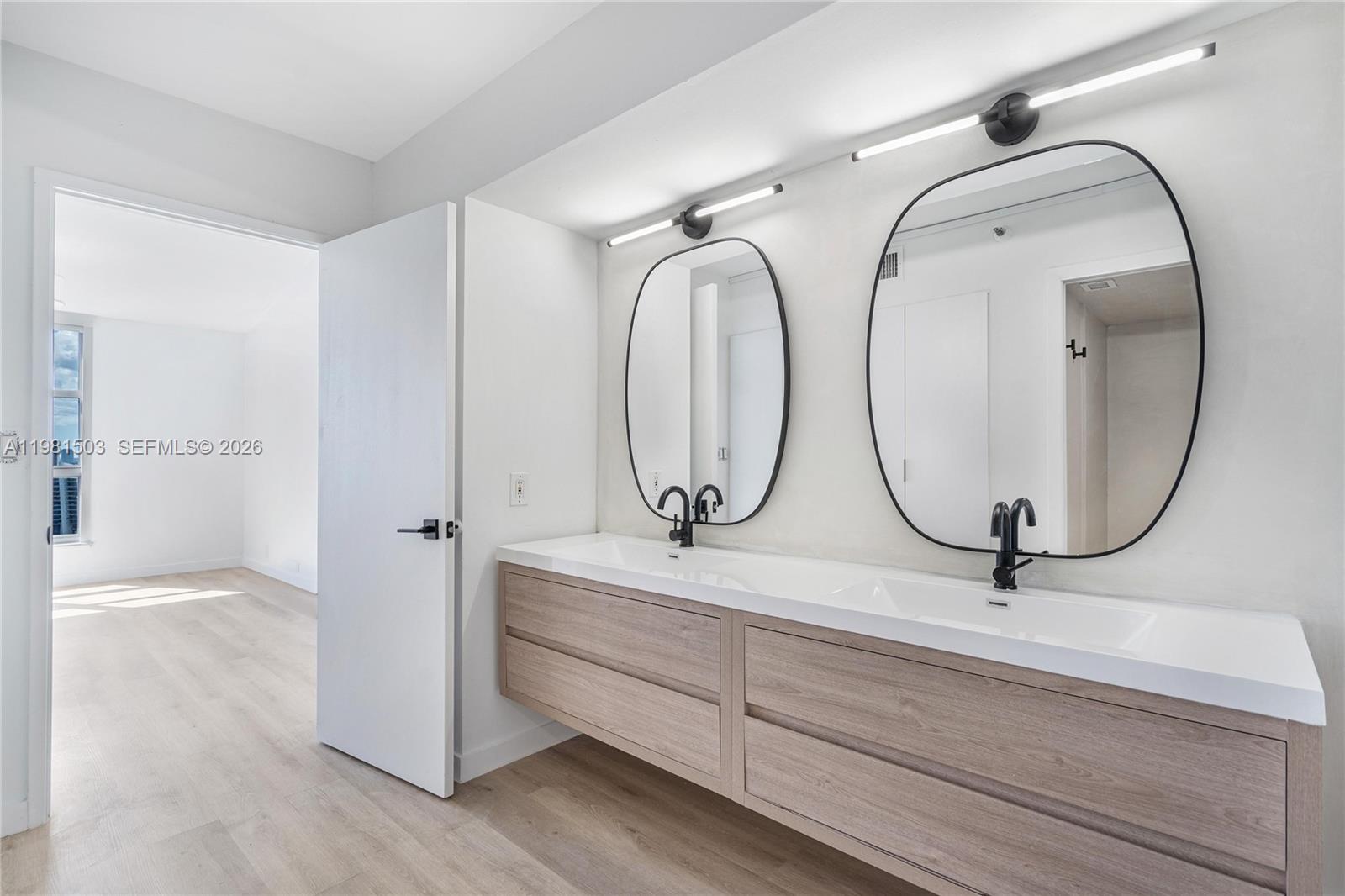 MYSTIC POINTE CONDO NO TH - Residential