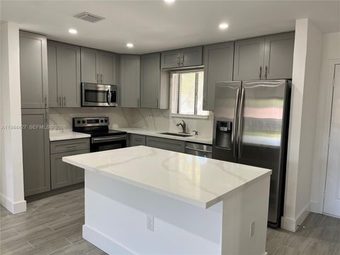 9539 SW 1st Ct 9539 Coral Springs FL 33071