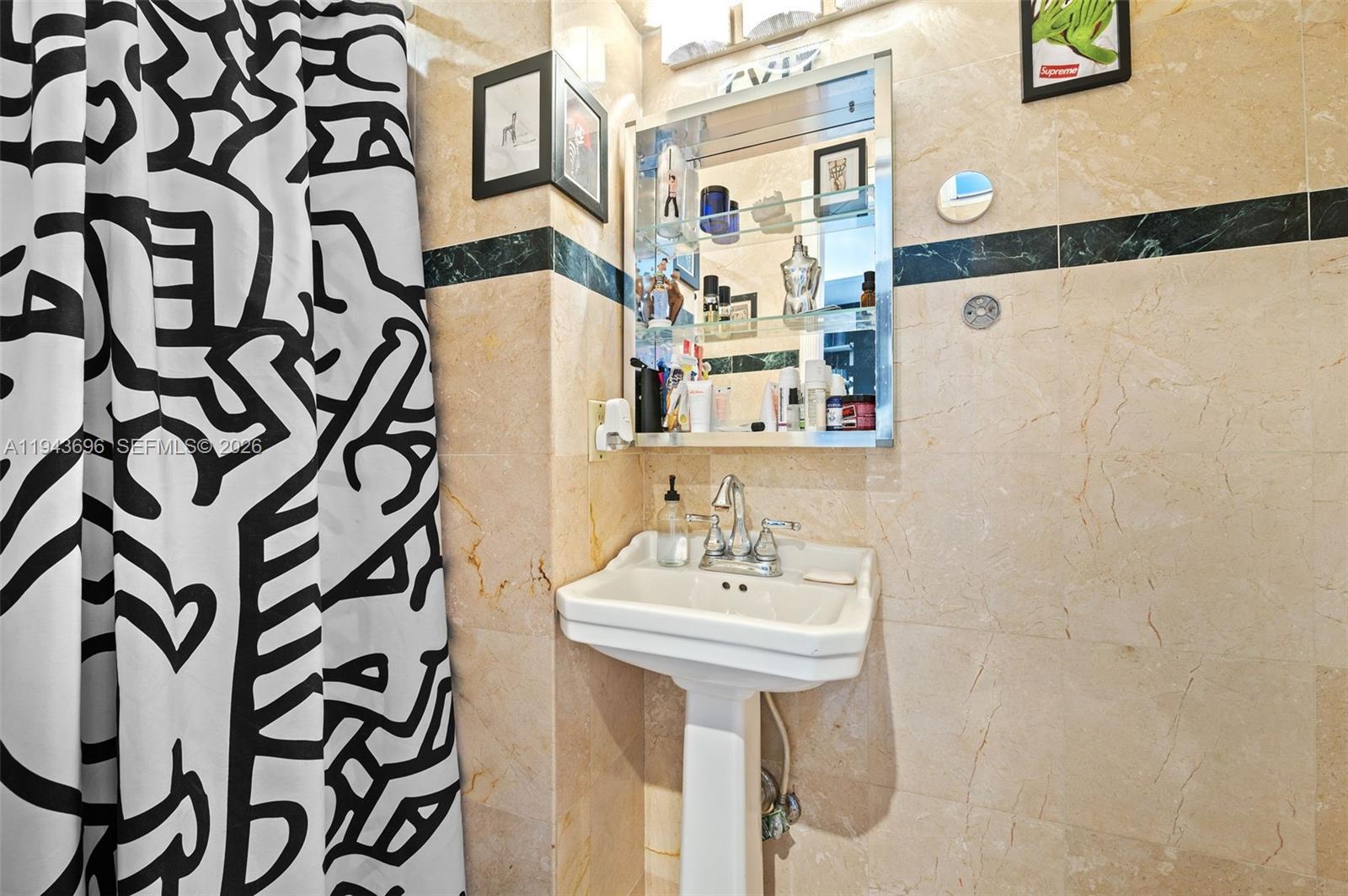 RIVERVIEW VILLAGE CONDO - Residential