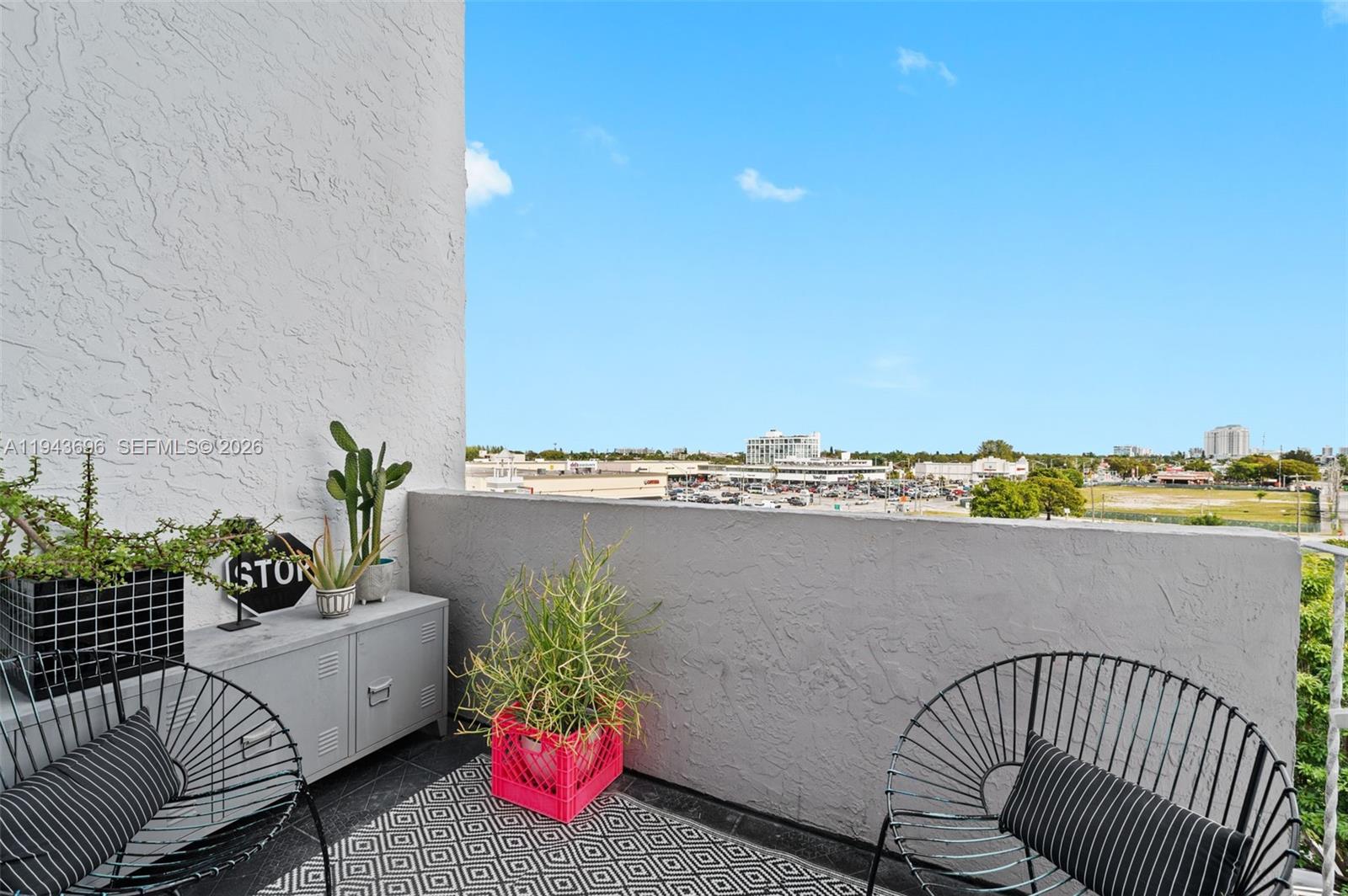 RIVERVIEW VILLAGE CONDO - Residential