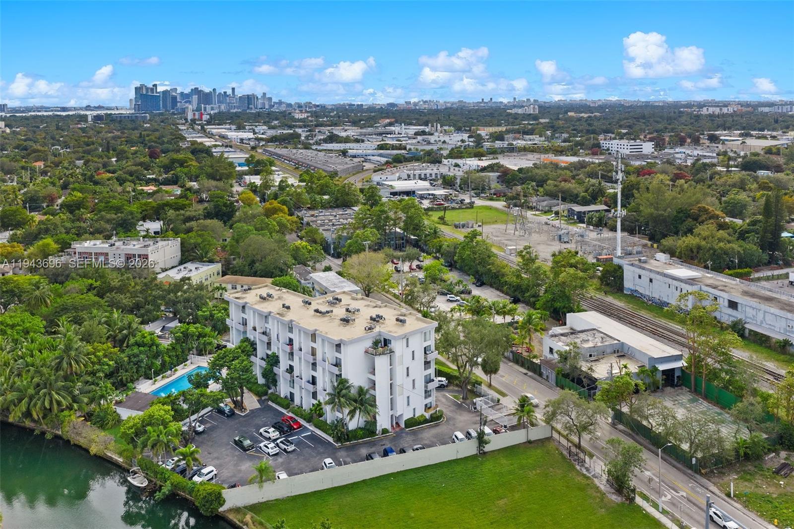 RIVERVIEW VILLAGE CONDO - Residential