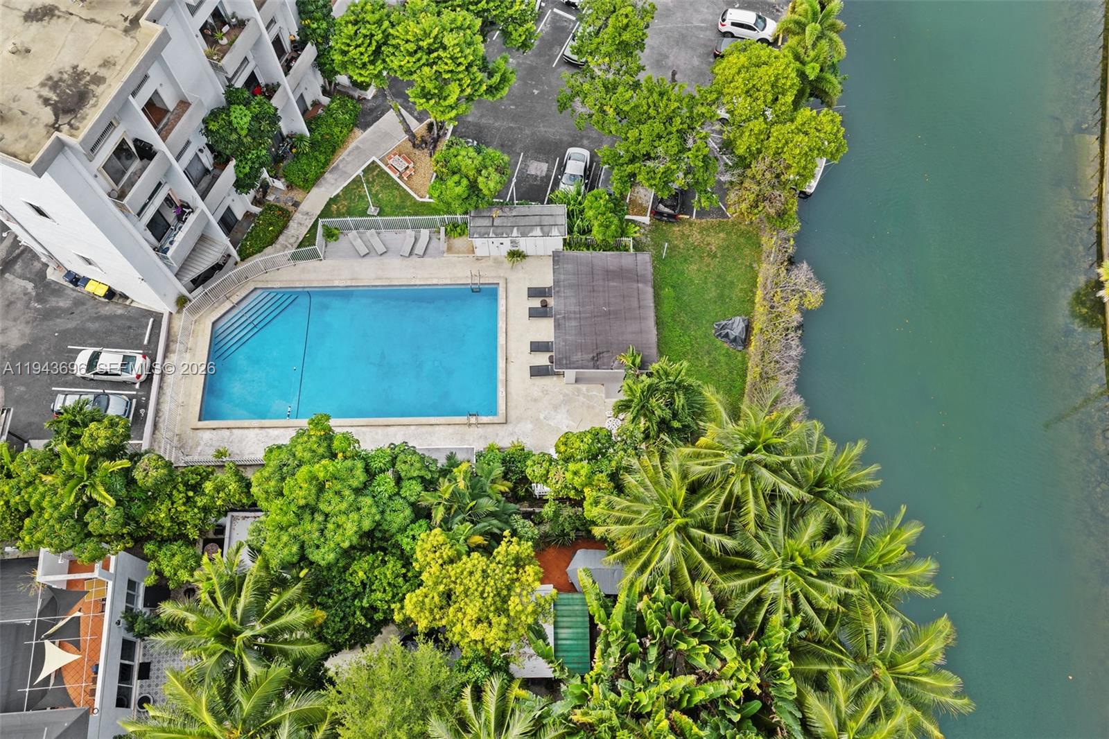 RIVERVIEW VILLAGE CONDO - Residential