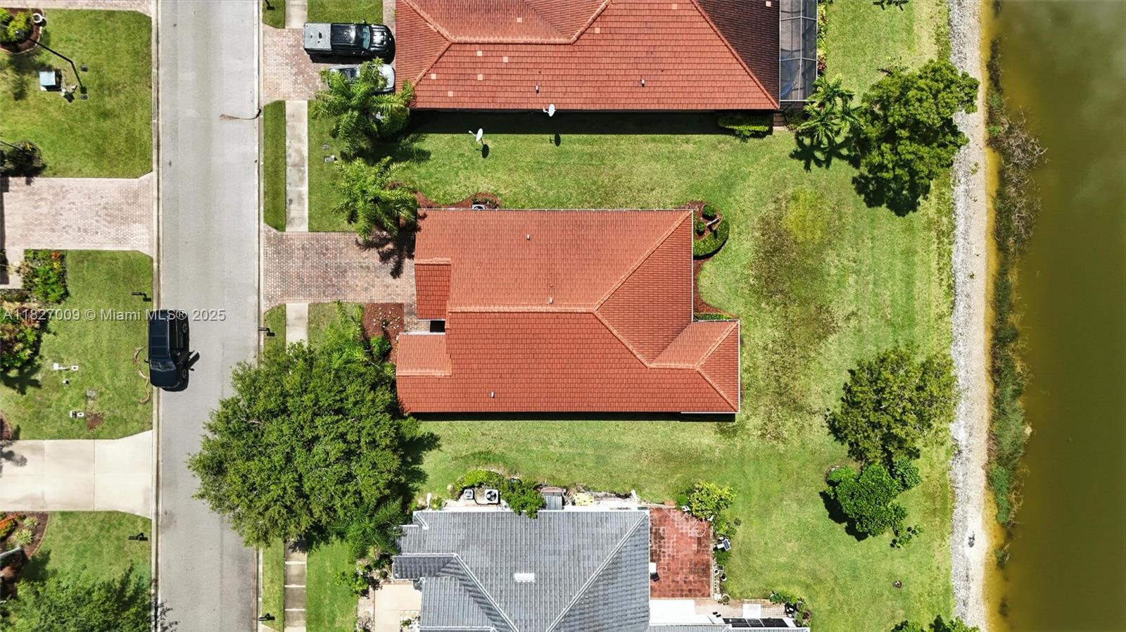 PROMENADE EAST - Residential