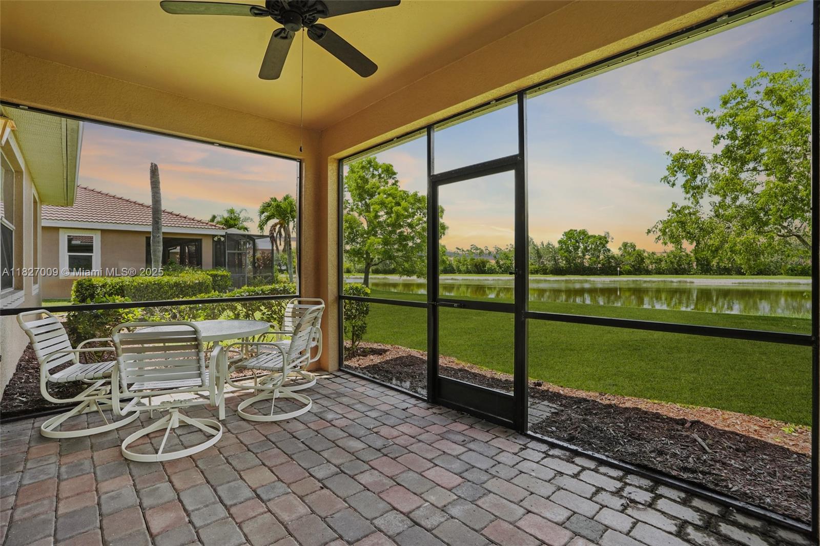 PROMENADE EAST - Residential