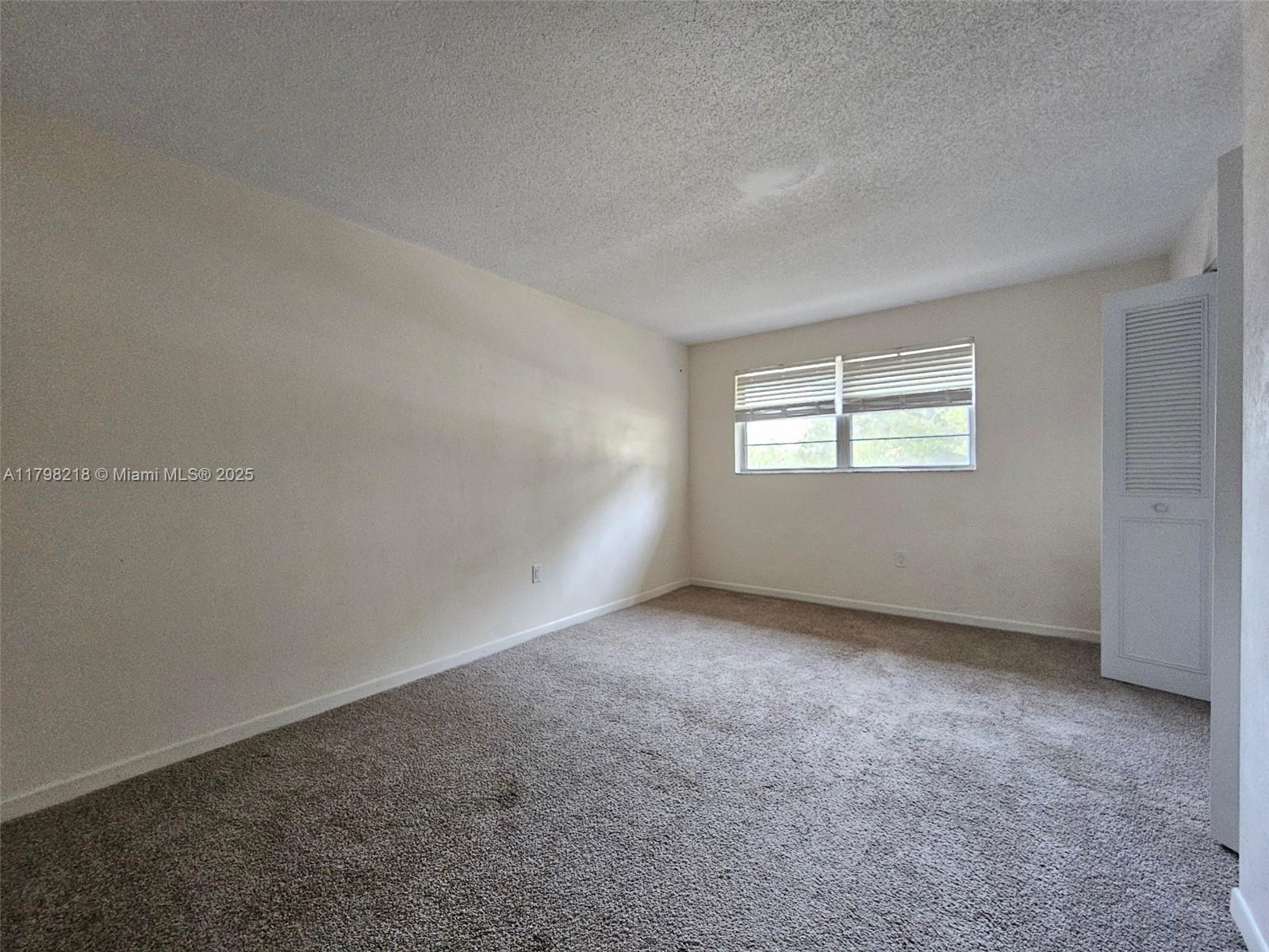 TITUSVILLE FRUIT & FARM LA - Residential