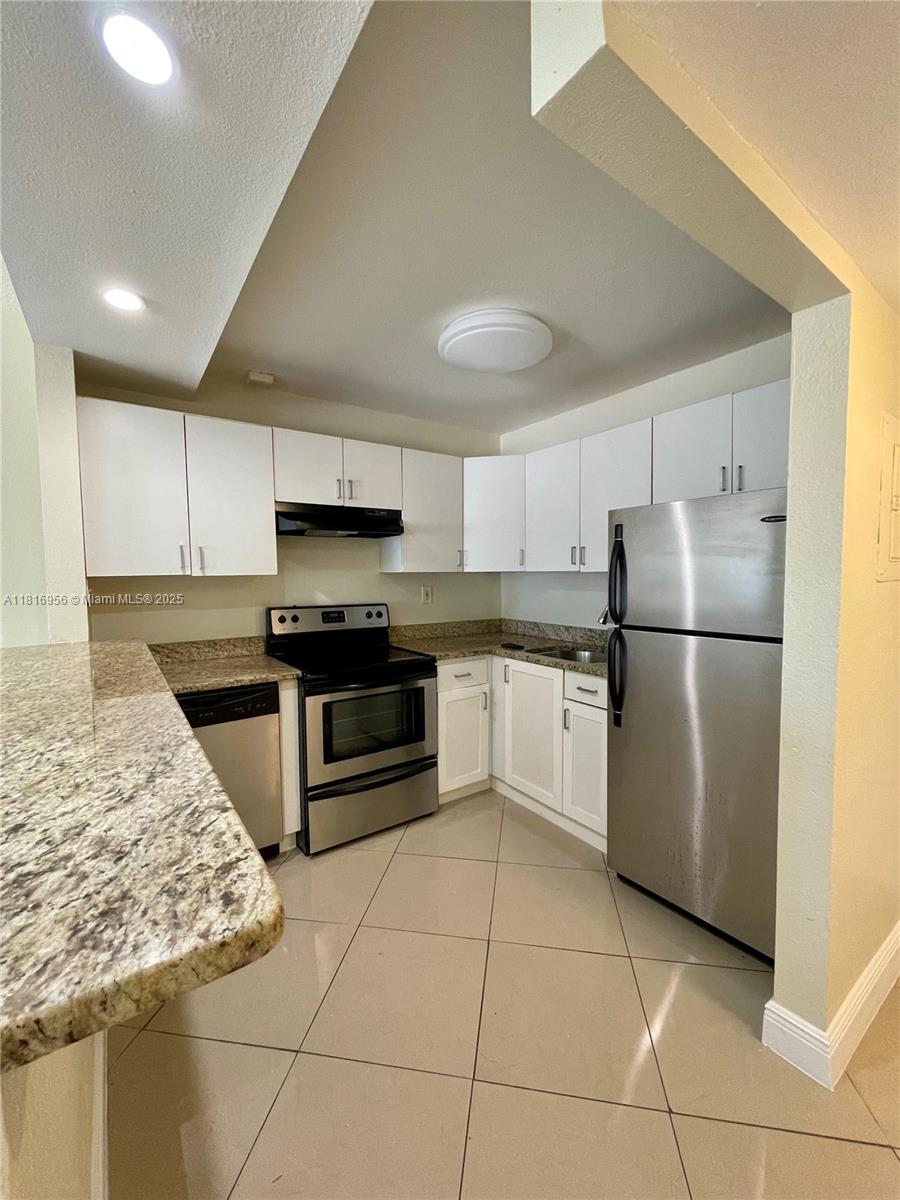 PARK PLACE AT POMPANO CON - Residential Lease