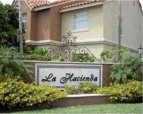 LA HACIENDA CONDOMINIUM - Residential Lease