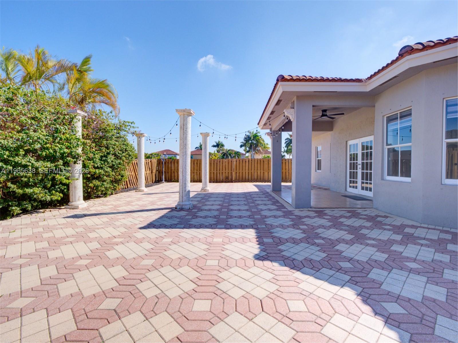 ED-MAR ESTATES - Residential