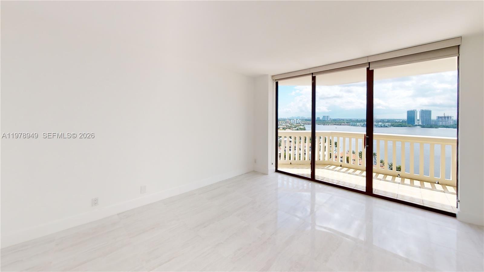 1000 ISL BLVD WILLIAMS IS - Residential