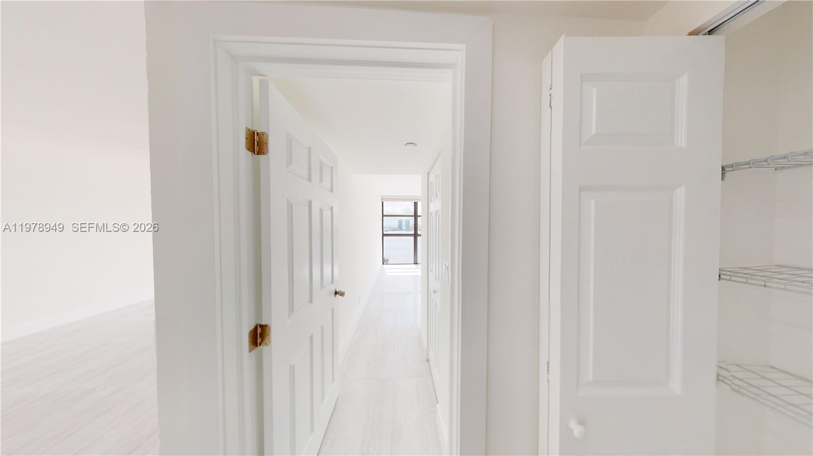 1000 ISL BLVD WILLIAMS IS - Residential