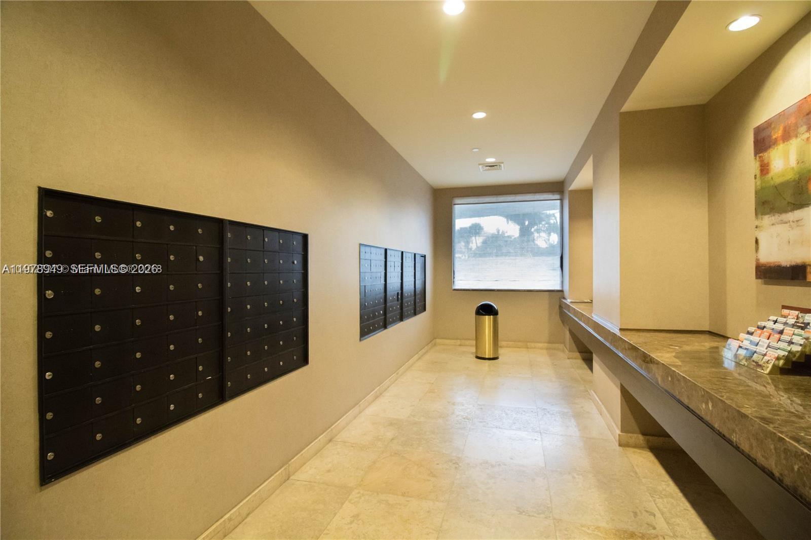 1000 ISL BLVD WILLIAMS IS - Residential