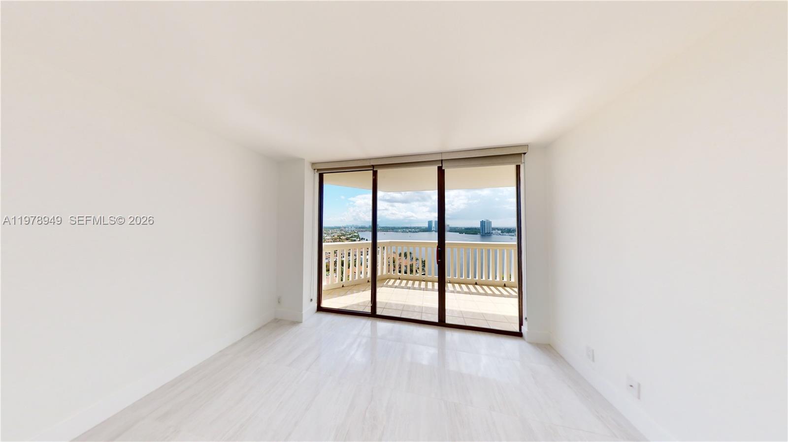 1000 ISL BLVD WILLIAMS IS - Residential