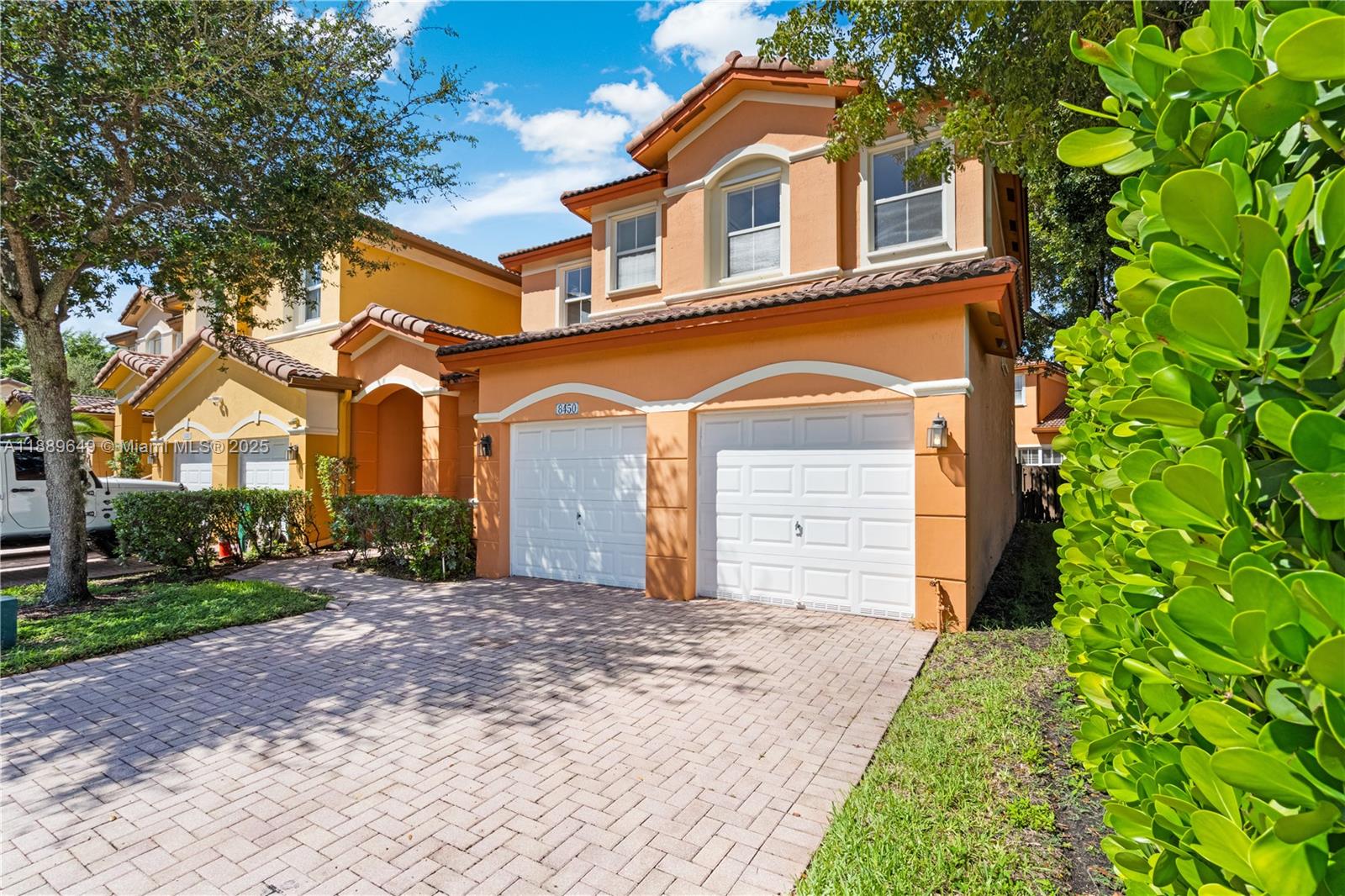 ISLANDS AT DORAL NORTHWES - Residential