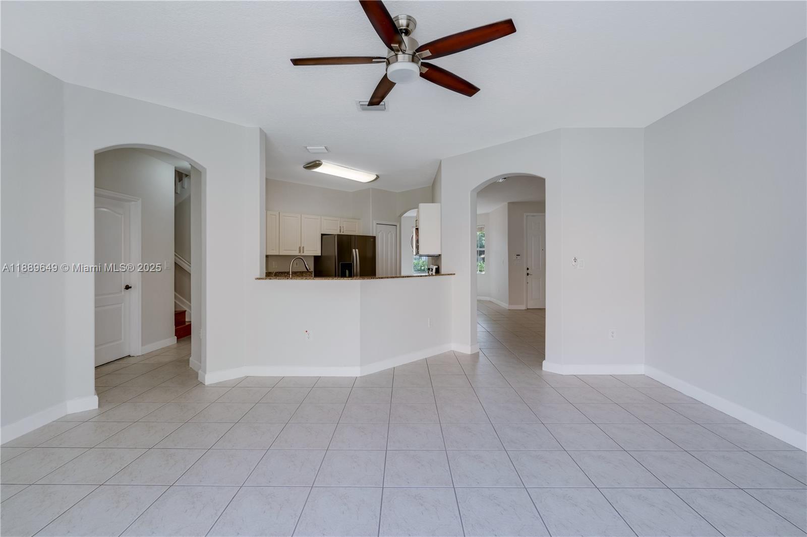 ISLANDS AT DORAL NORTHWES - Residential