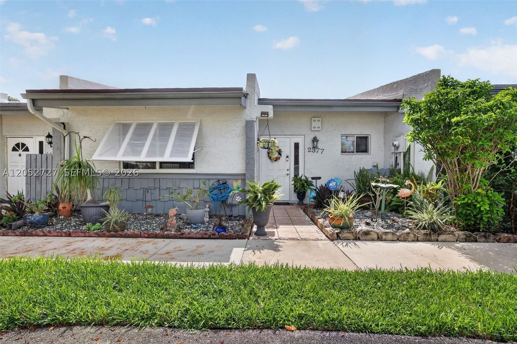 Photo of 2377 N 37th Ave, Hollywood, FL 33021 (MLS # A12052727)