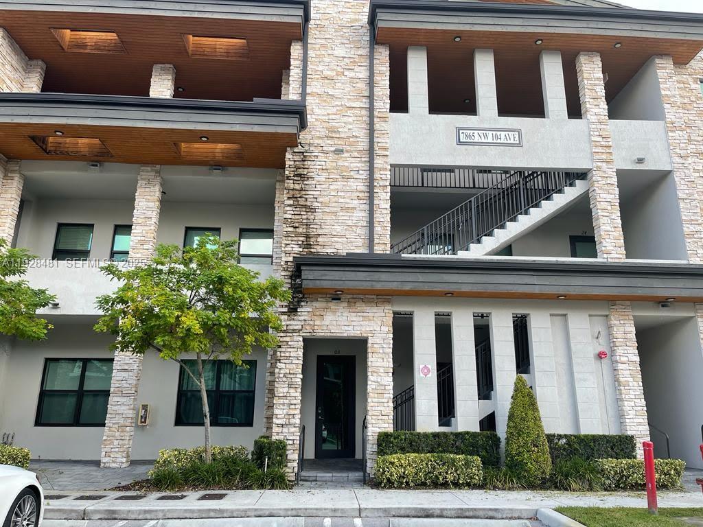 GRAND BAY SOUTH VILLAS - Residential Lease