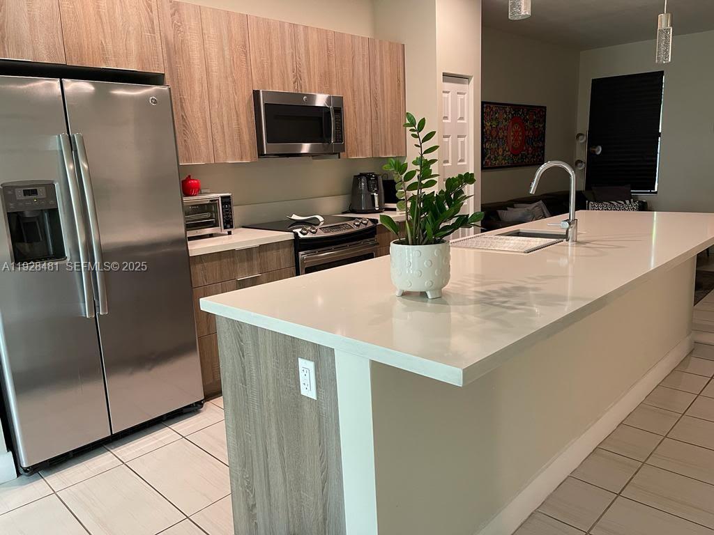 GRAND BAY SOUTH VILLAS - Residential Lease