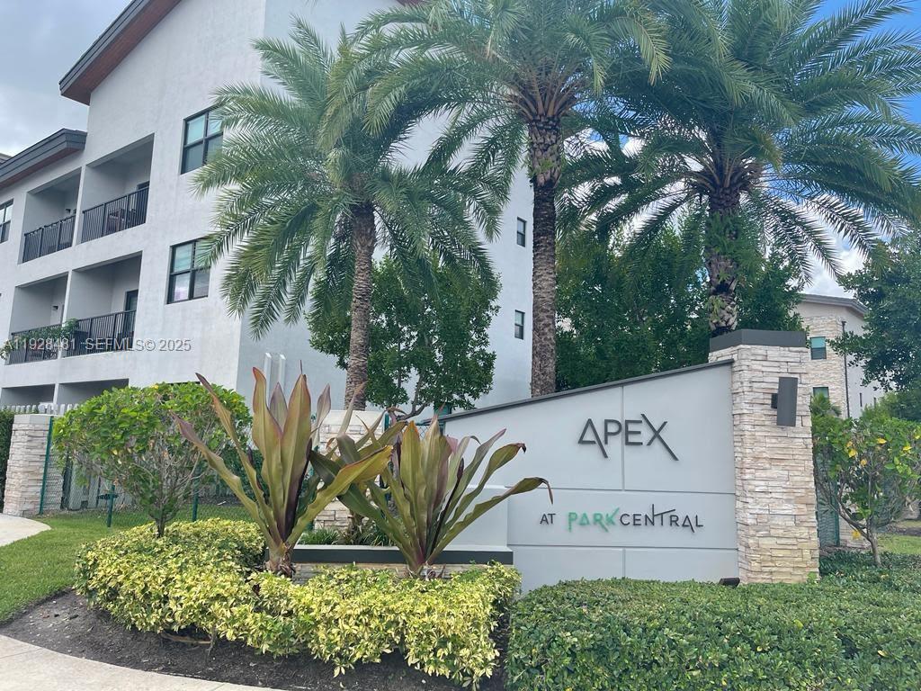 GRAND BAY SOUTH VILLAS - Residential Lease