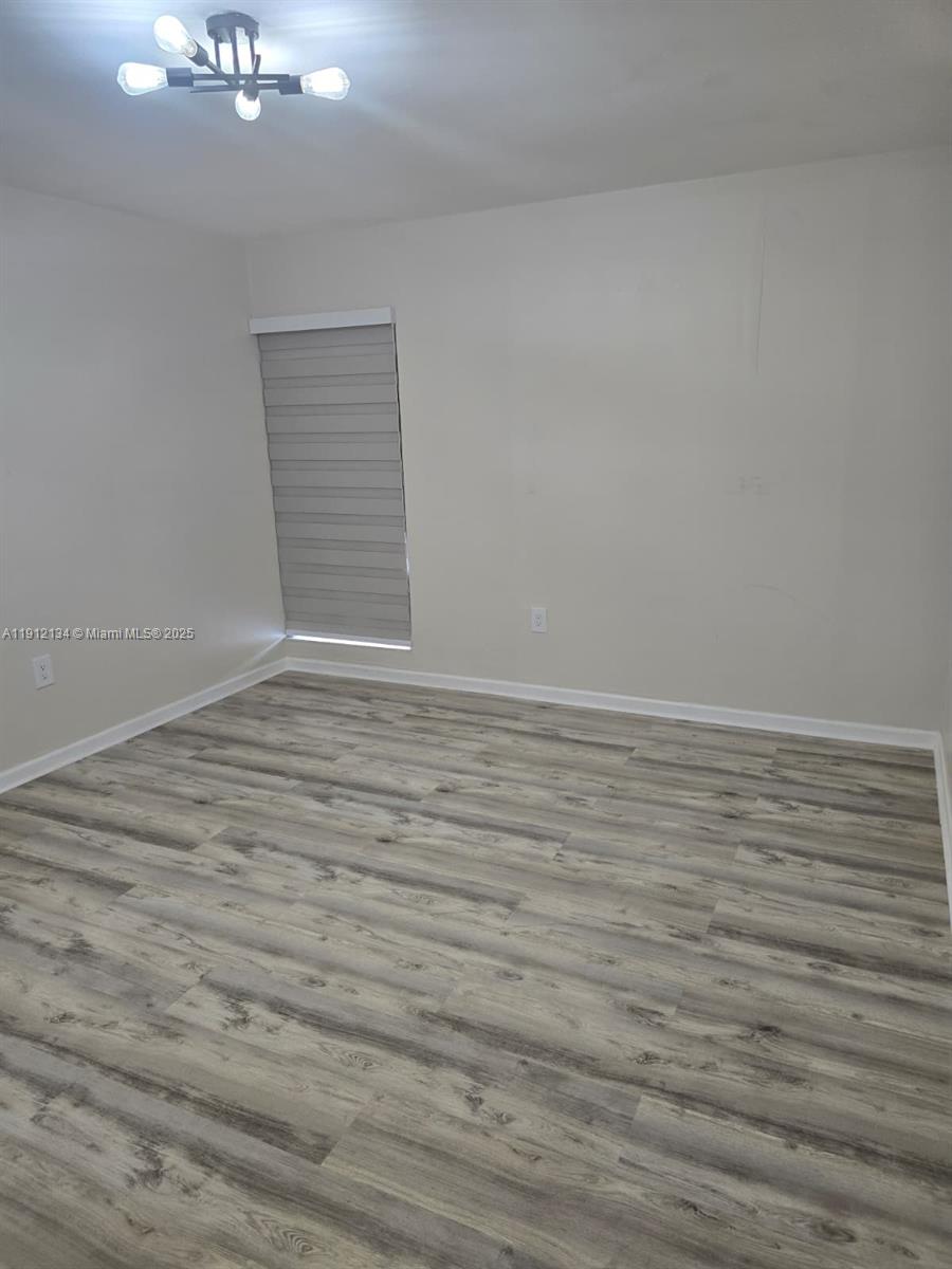 SUNSET VILLAS NO 3 CONDO - Residential