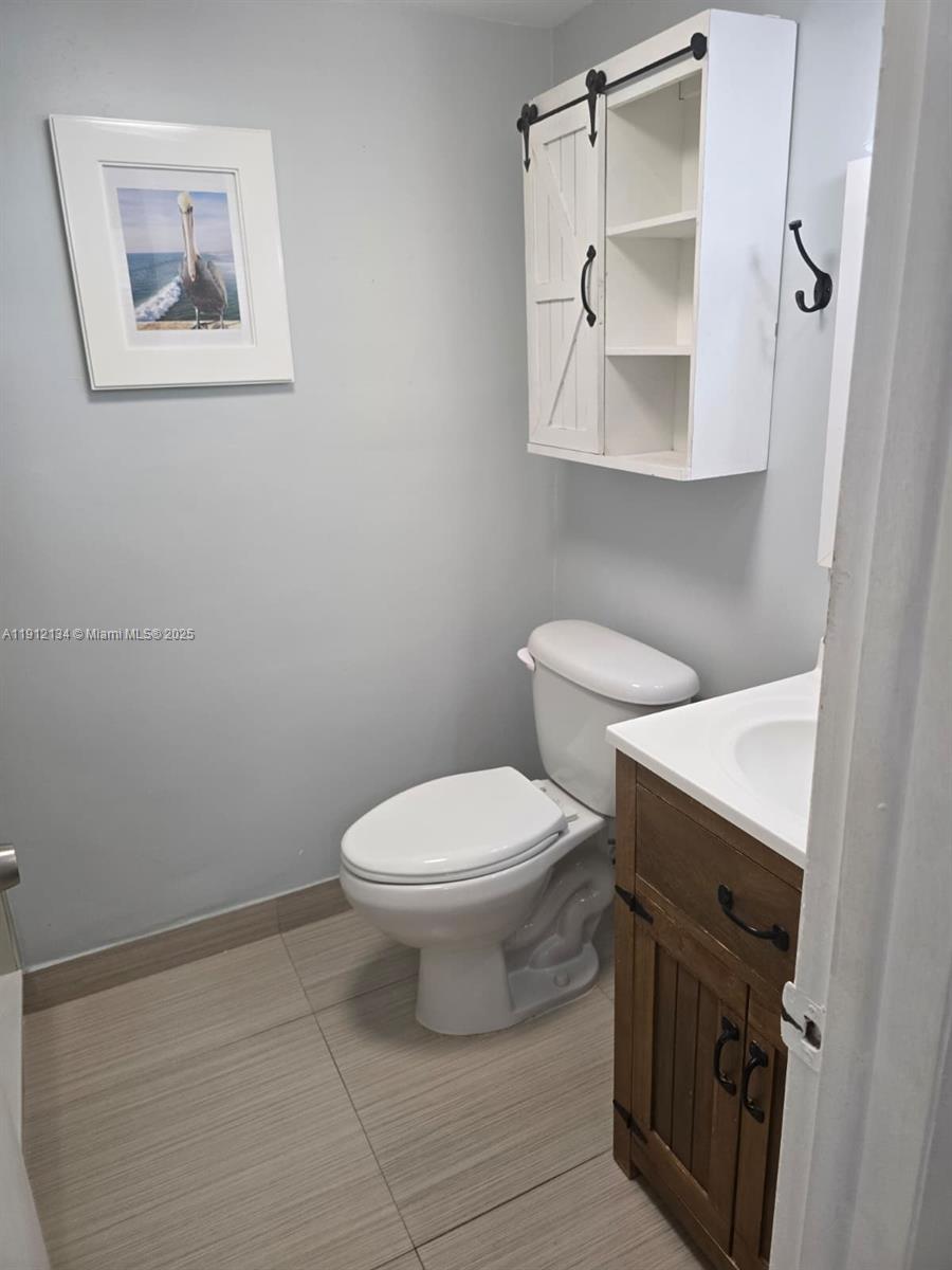 SUNSET VILLAS NO 3 CONDO - Residential