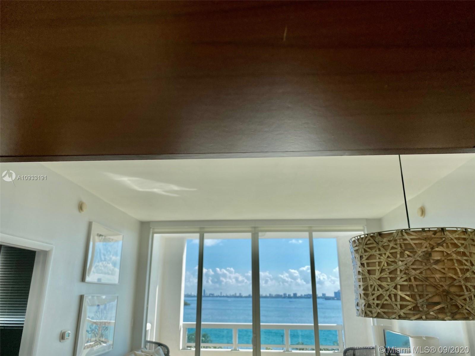 1800 CLUB CONDO - Residential Lease