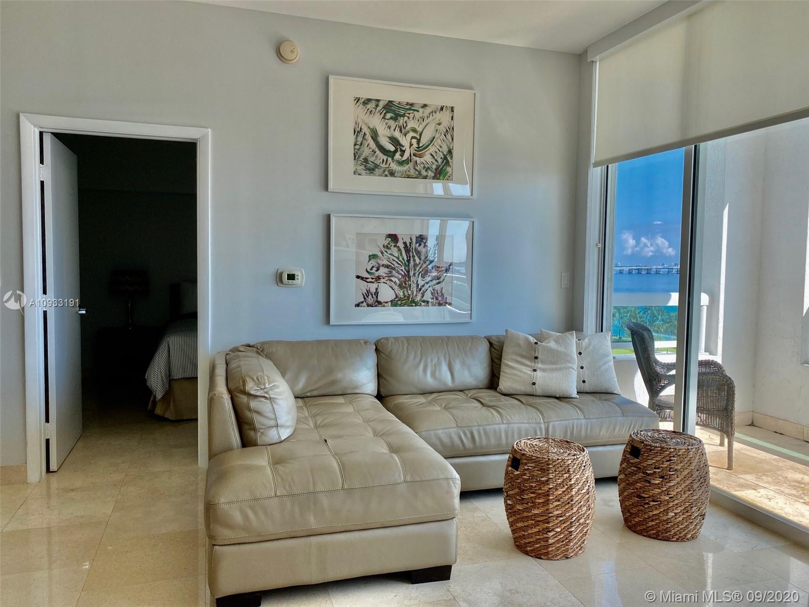 1800 CLUB CONDO - Residential Lease