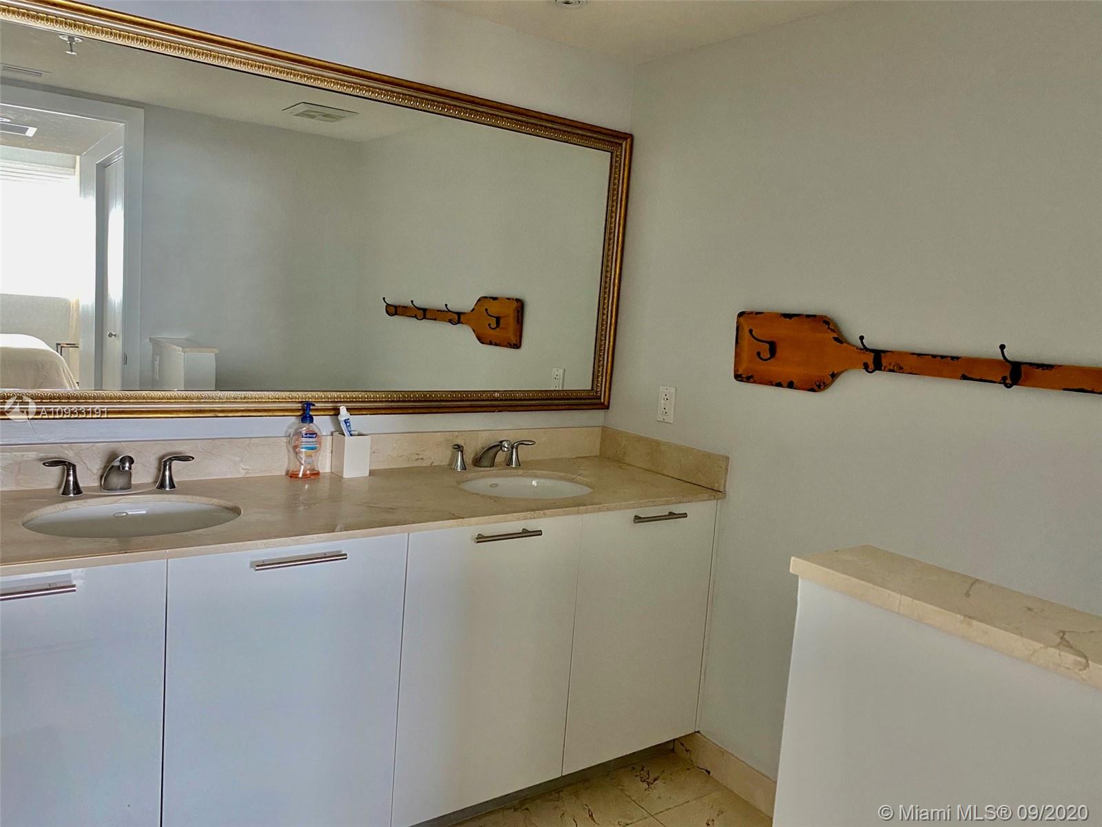1800 CLUB CONDO - Residential Lease