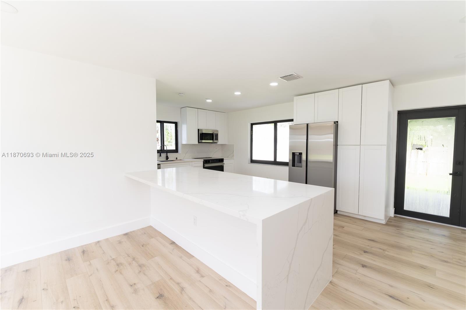 HEFTLER HOMES SEC 3 - Residential