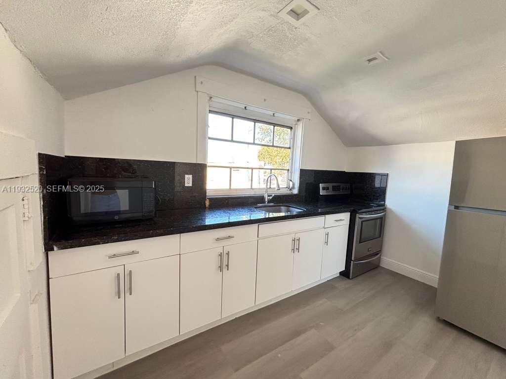 WM G JUST SUB - Residential Lease