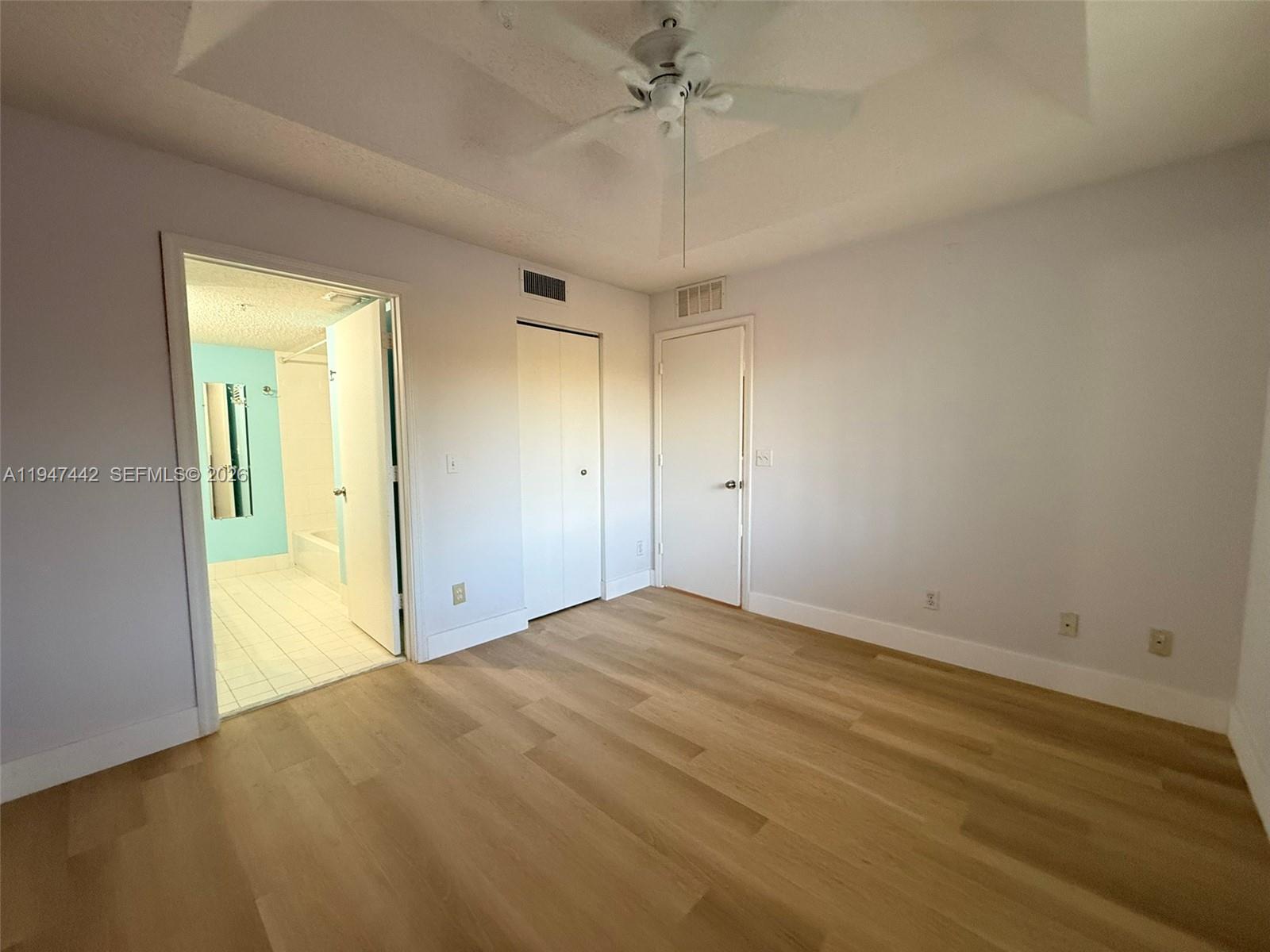 NOB HILL LANDINGS CONDOMI - Residential