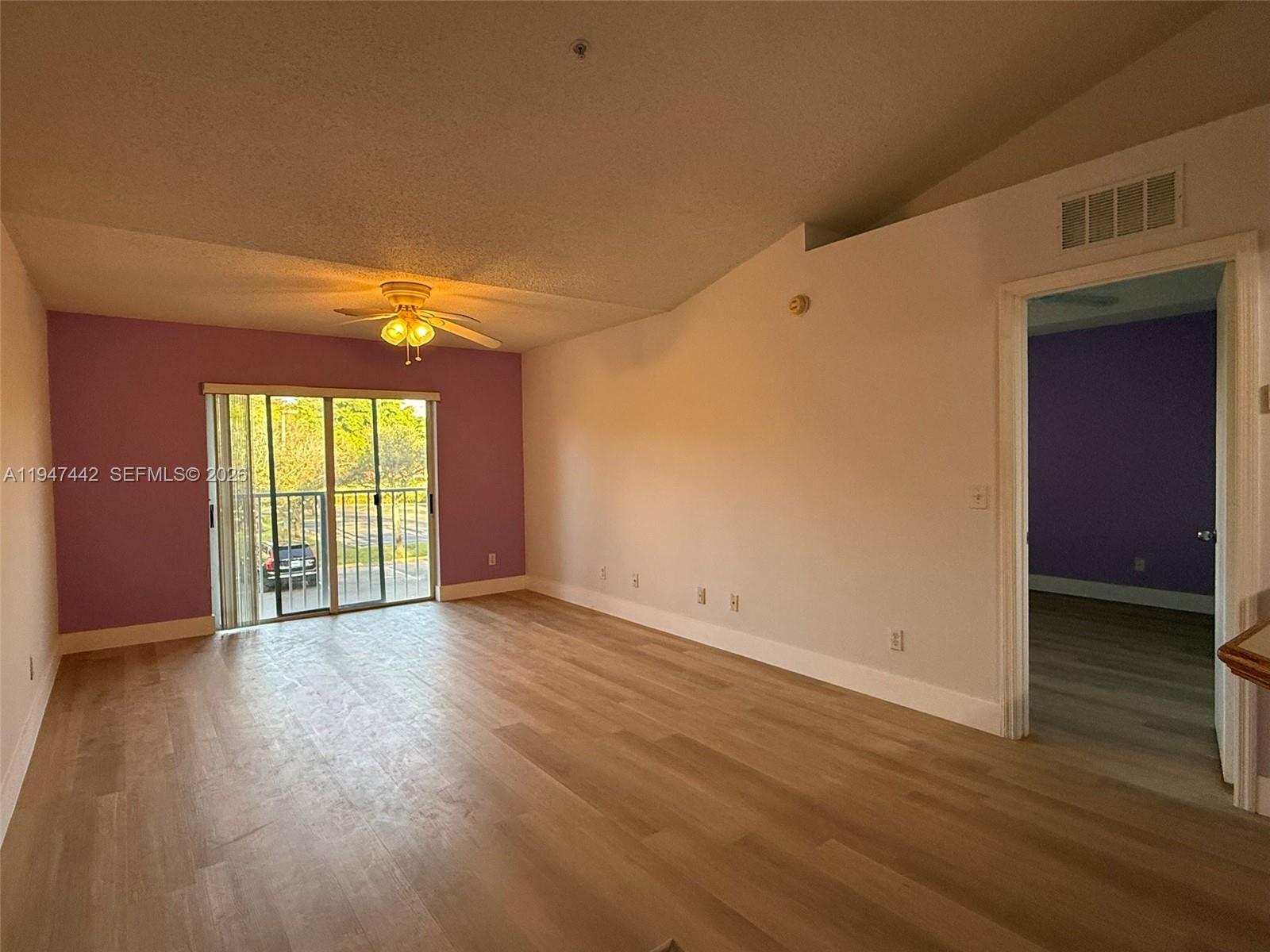 NOB HILL LANDINGS CONDOMI - Residential