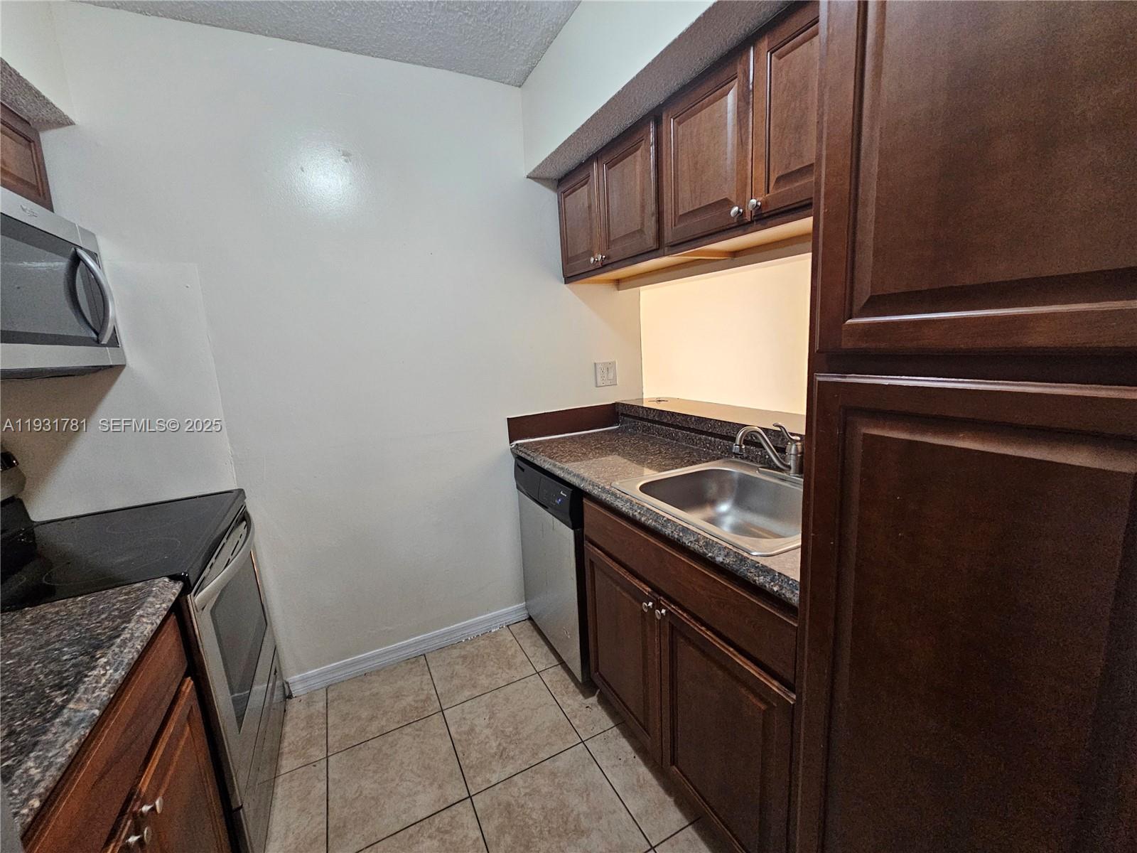 SUN VISTA GARDENS CONDO - Residential