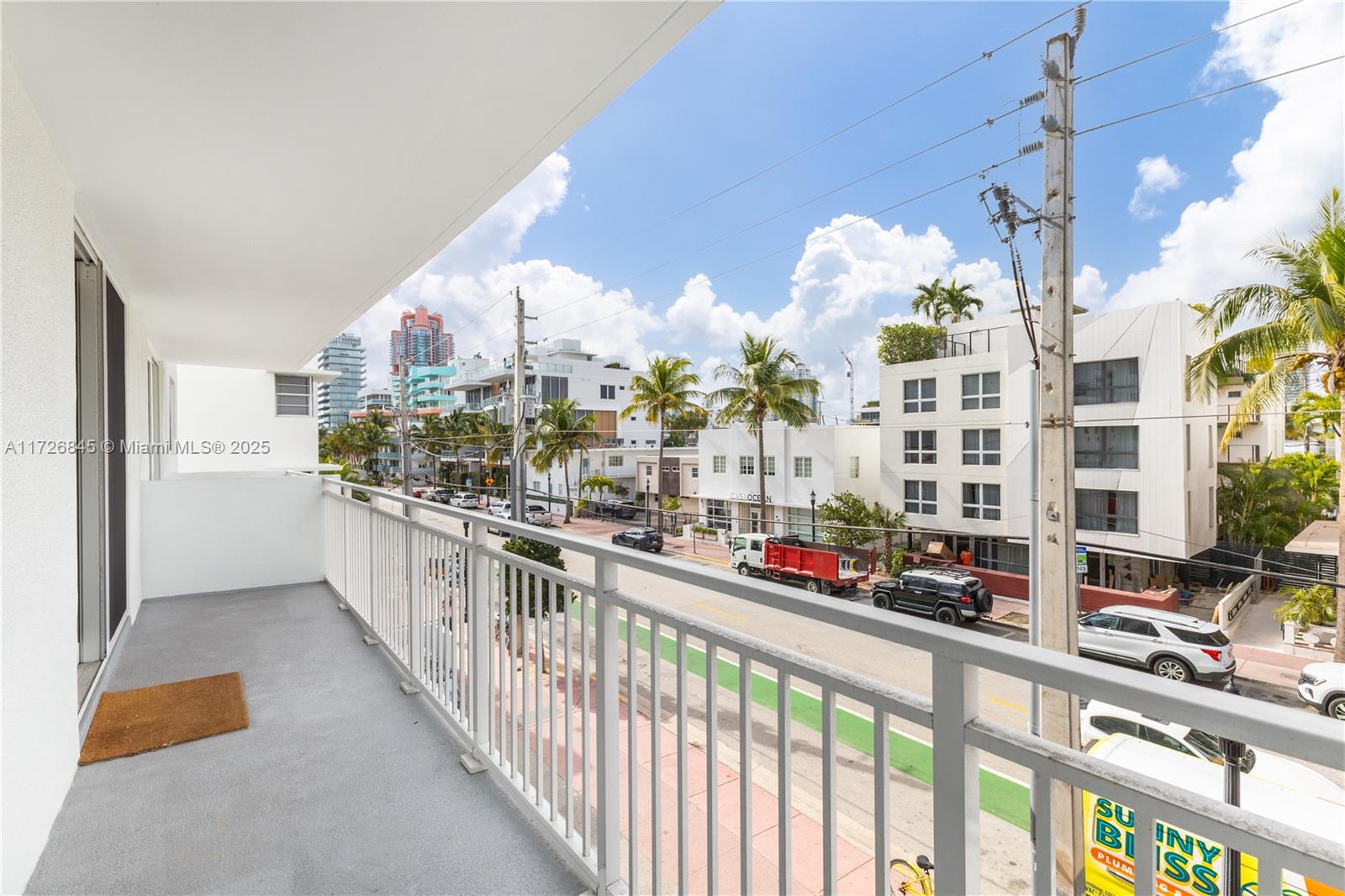 345 Ocean Dr 304