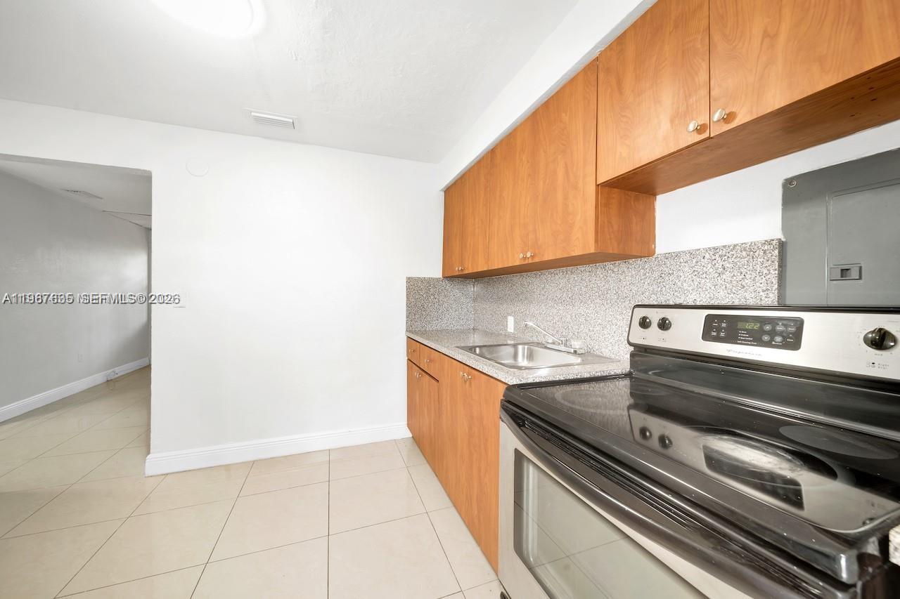 SANTRYS - Residential Lease