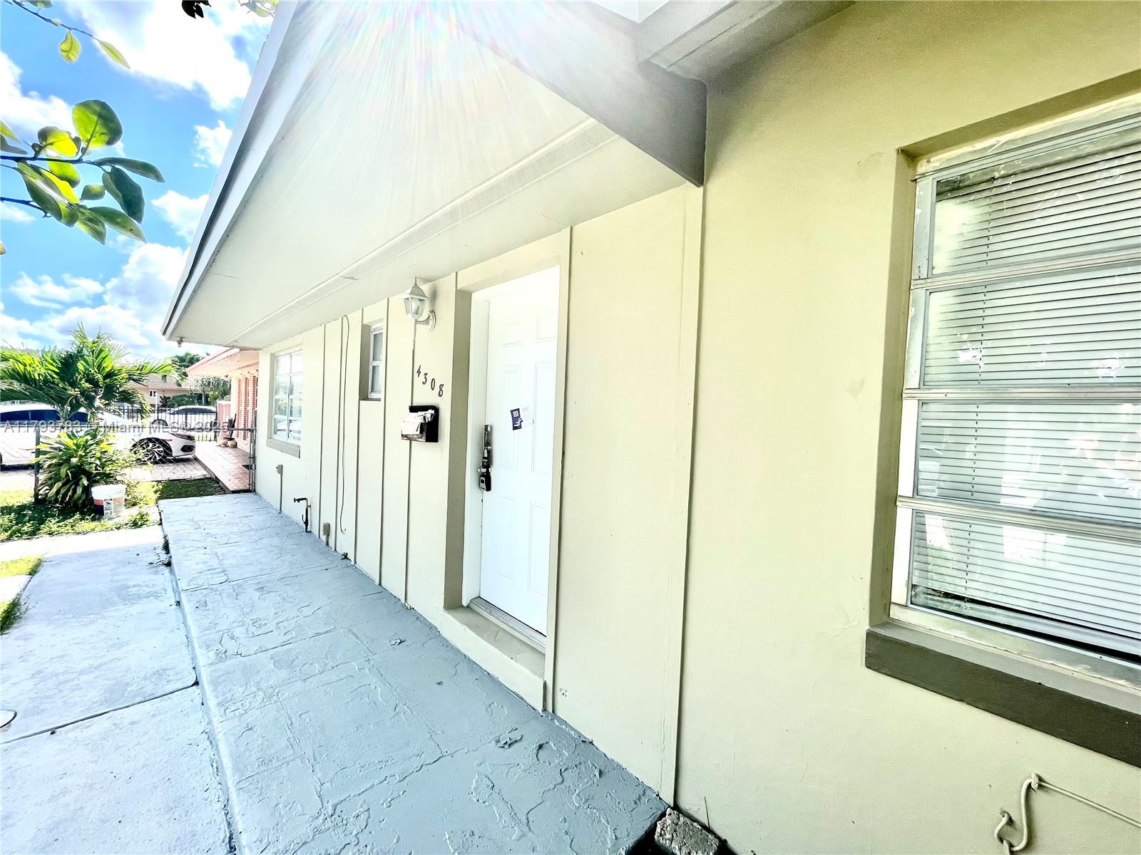 4308 SW 130th Ct 4308