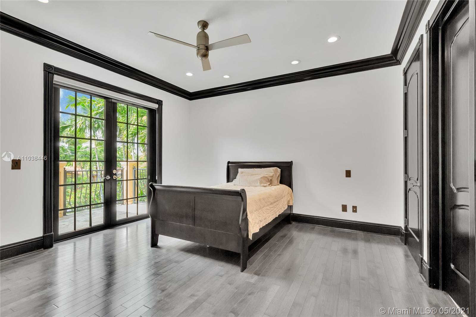 CORAL ISLES - Residential