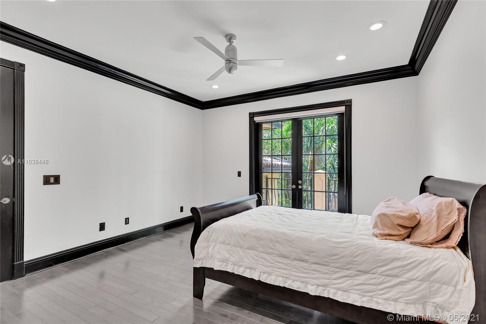 CORAL ISLES - Residential