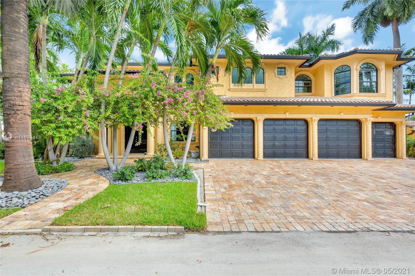 CORAL ISLES - Residential