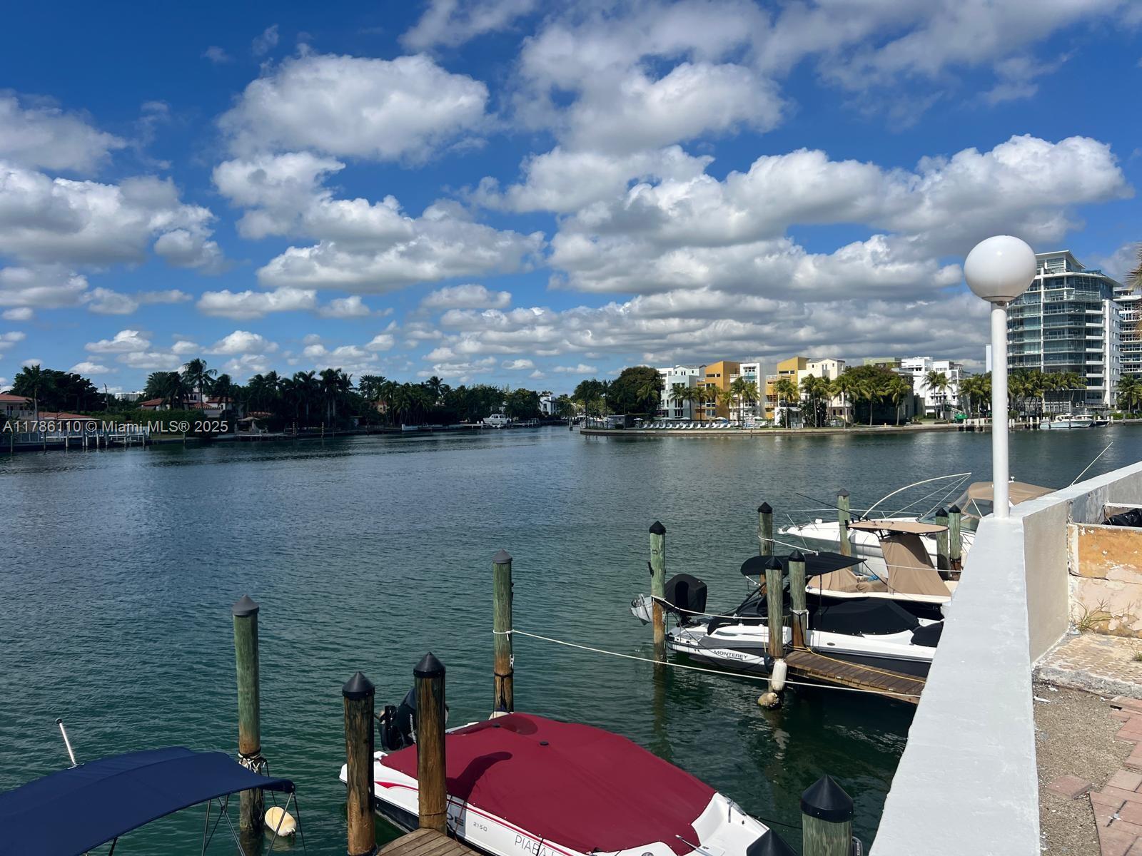 5838 CONDOMINIUM - Residential