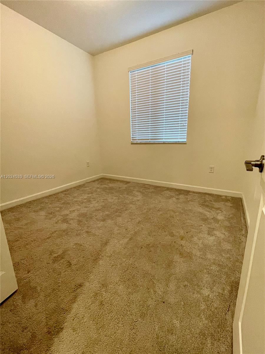 MIAMI LAND AND DEVELOPMEN - Residential Lease