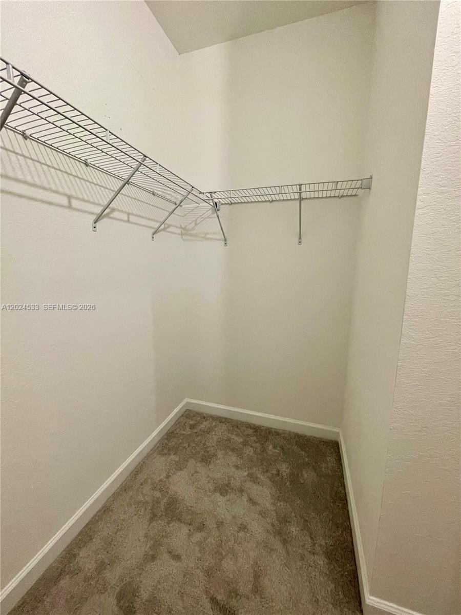 MIAMI LAND AND DEVELOPMEN - Residential Lease