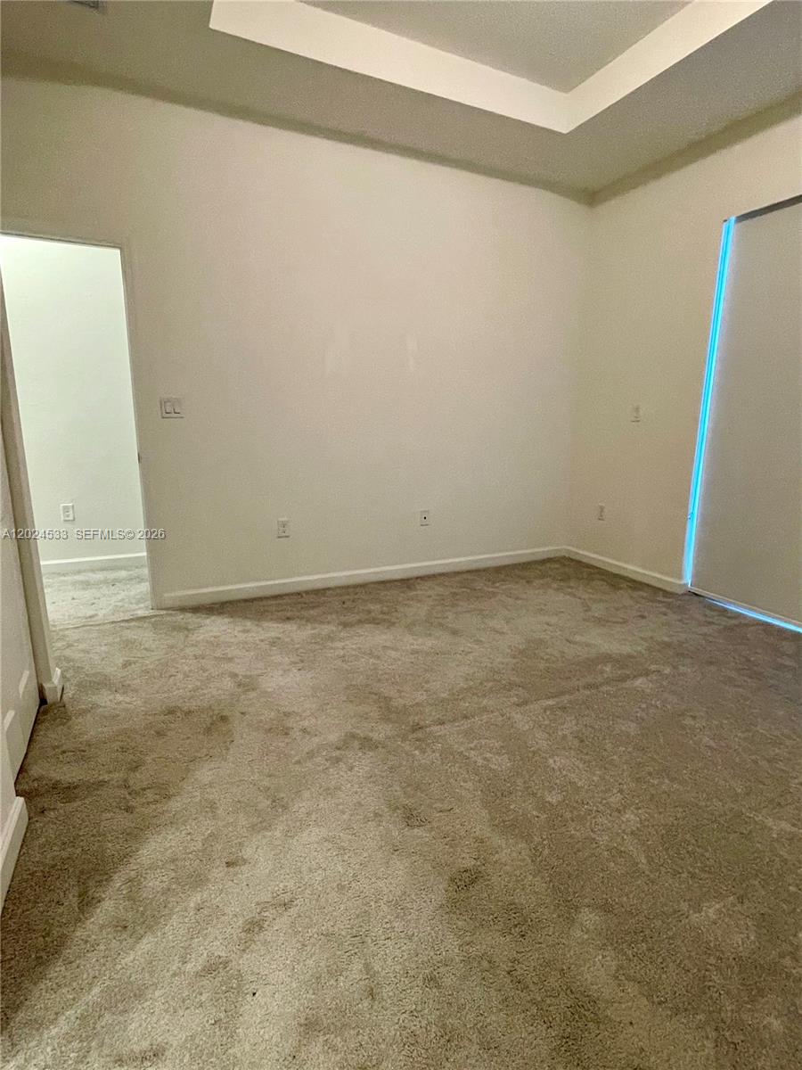 MIAMI LAND AND DEVELOPMEN - Residential Lease