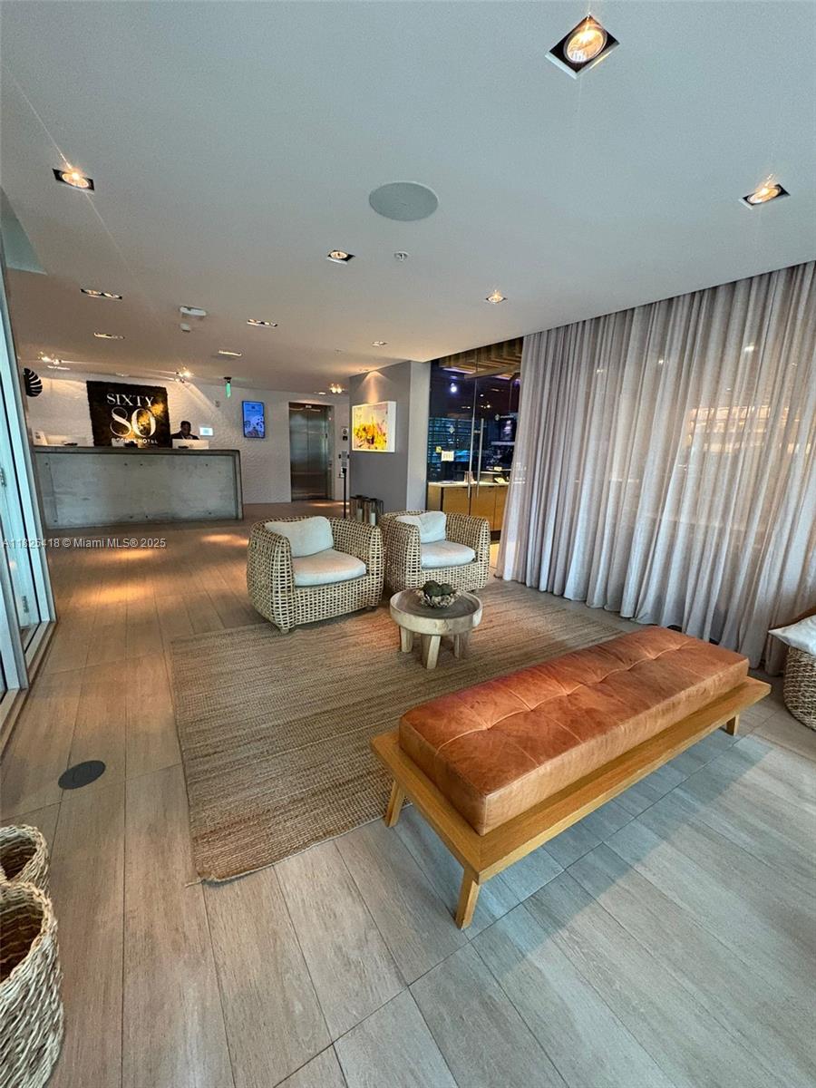 6080 COLLINS CONDO - Residential