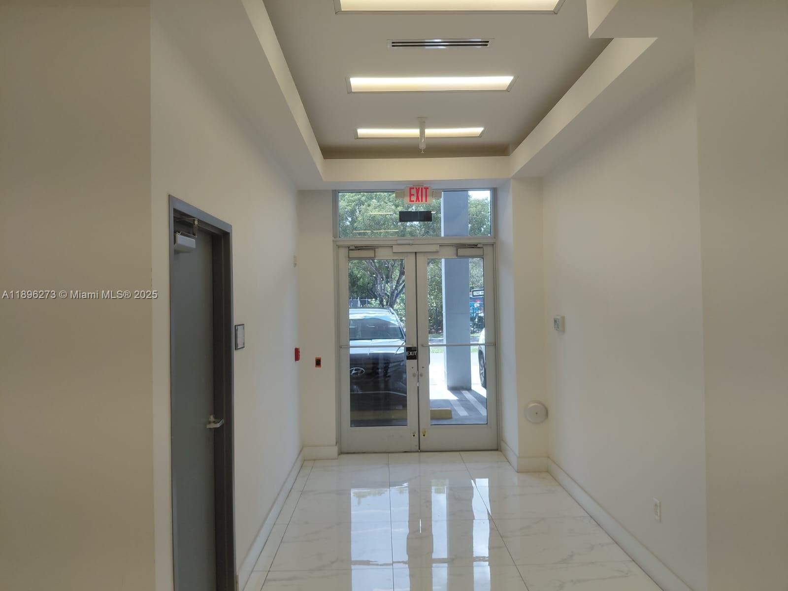 View photos, virtual tours, details... 10450 NW 33rd St 406
