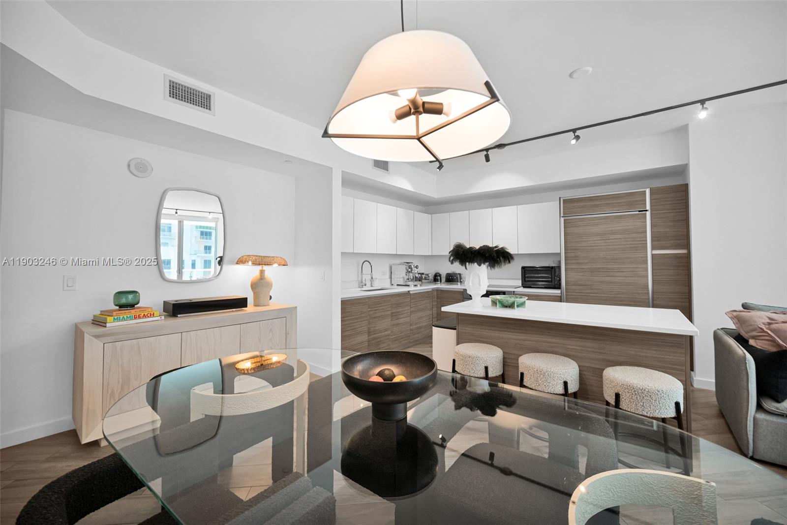 Millecento - Residential Lease